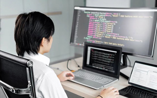 玉田 api php源码,下载的php源码怎么运行呢？